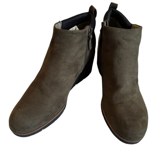 Dr. Scholl's Womens Size 11 Berklie Suede Ankle Wedge Zipper Boot in Olive Color - Picture 5 of 8